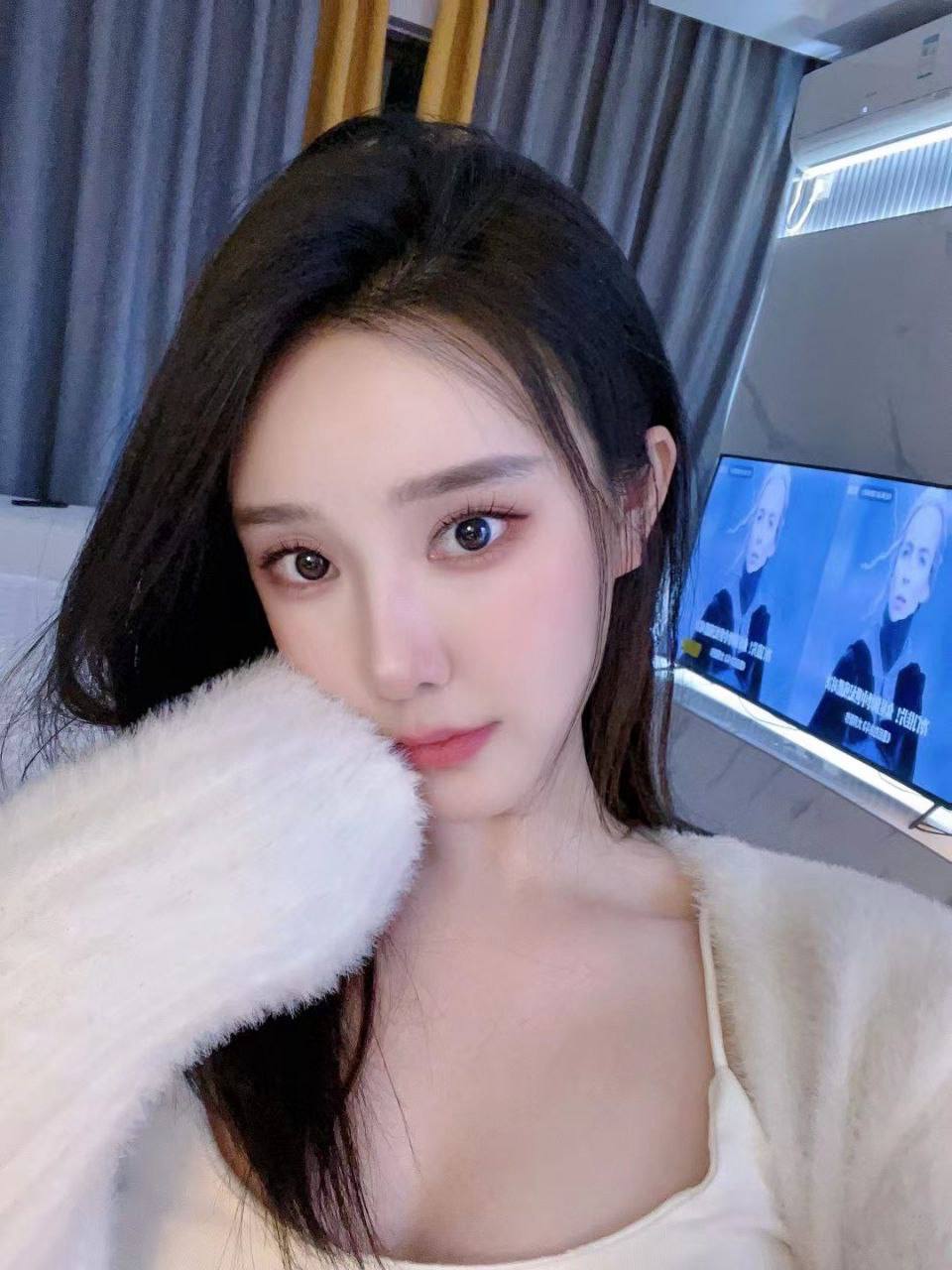 AgADGMQxG_-IuVU.jpg