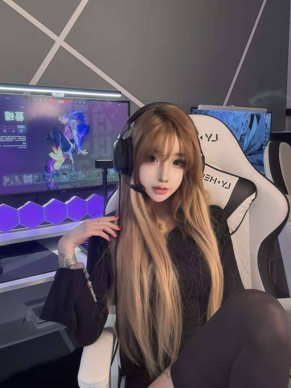 AgADxQtrG_hZ4Fc.jpg